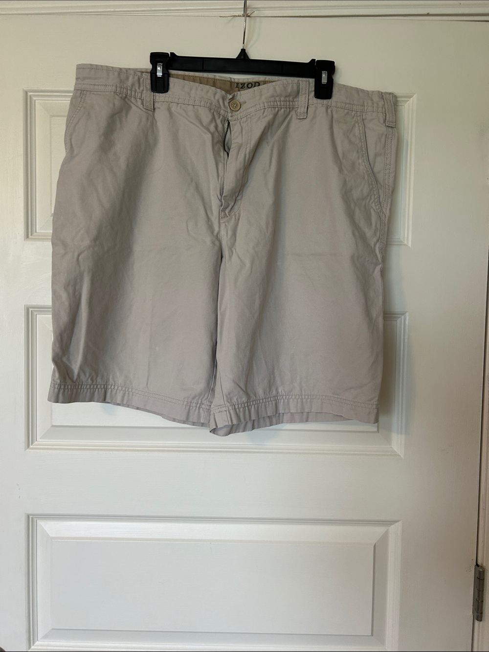 Izod Men’s Flat Front Shorts in Light Gray